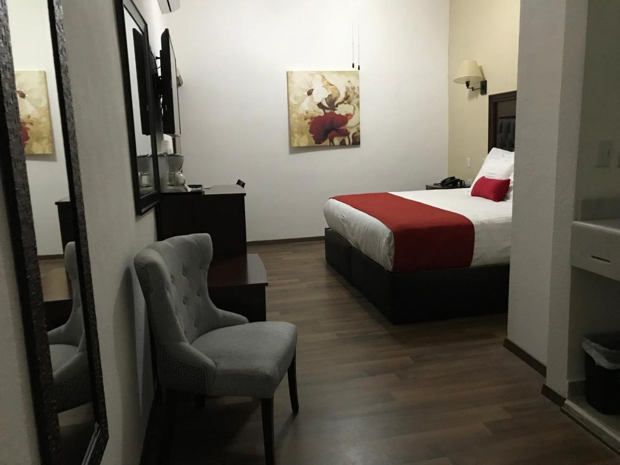 Los Nogales Inn Camargo Dış mekan fotoğraf